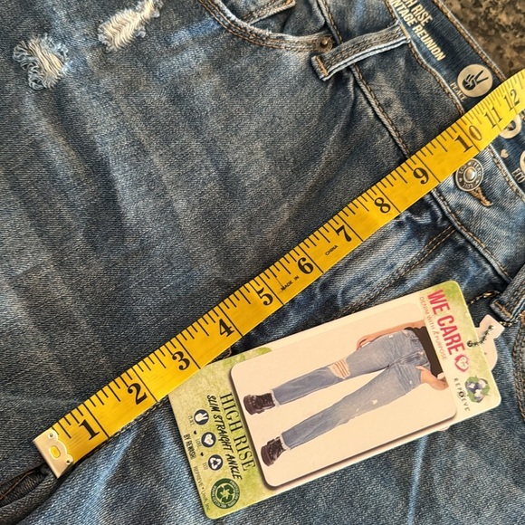 Rewash high rise slim straight Blue Distressed Jeans NWT 11/30 - Picture 8 of 15